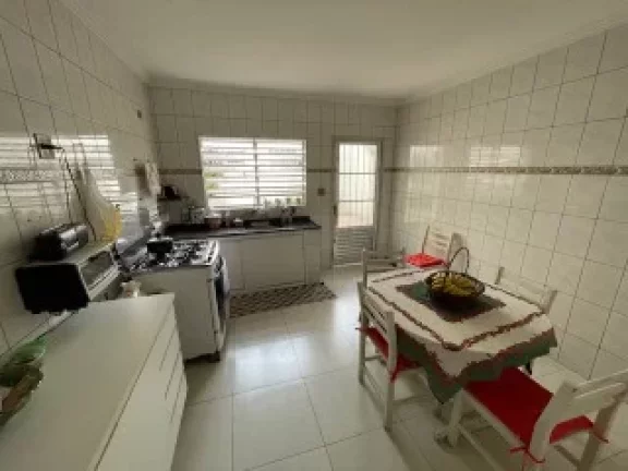 Imagem Casa com 2 Quartos à Venda, 172 m² em Vila Moraes - São Paulo