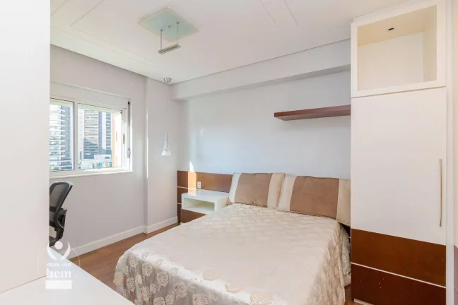 Imagem Estuda Permuta - Apartamento 4 quartos, 2 suítes, 297m2 e 2 vagas à venda no Água Verde