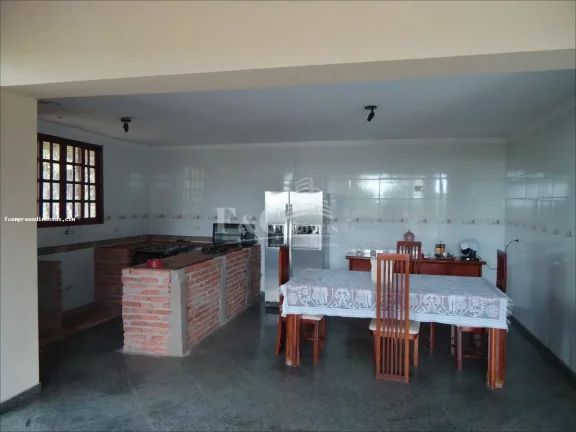 Imagem Chácara para Venda em Espírito Santo do Pinhal, Área Rural de Espírito Santo do Pinhal, 2 dormitórios, 8 suítes, 4 banheiros, 3 vagas