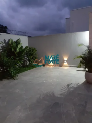 Imagem CASA NOVA TODA DECORADA EM CONDOMINIO FECHADO.