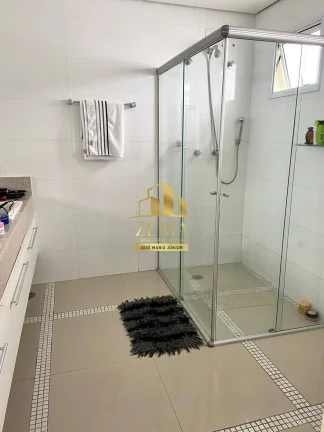 Imagem Sobrado Amplo, 04 Sts, excelente configuração e acabamentos, vila oliveira.