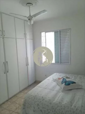 Imagem APARTAMENTO NO PRIMEIRO ANDAR EM PRÉDIO DE 3 ANDARES SEM ELEVADOR, COM 2 QUARTOS AMPLOS AMBOS COM A...