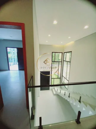 Imagem Casa Sobrado,3 Dormitórios (1 suíte) 250m2, Condomínio Malibu.