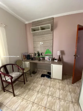 Imagem Casa para Venda em Limeira, Jardim Residencial Guimarães, 2 dormitórios, 1 banheiro, 3 vagas