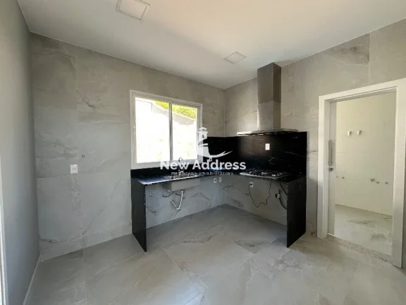 Imagem Casa de 440m², com vista para reserva, piscina e hidromassagem, à venda no Riviera Park - Vila Velha