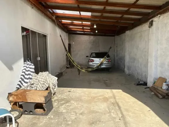 Imagem Chácara com 940m² com casa de 2 dormitórios e 3 vagas - Bairro Sertão do Trombudo/SC