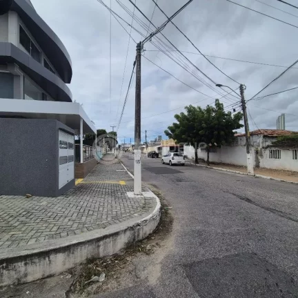 Imagem Alugo 9 salas comerciaide 24 e 18 m2 com banheiro e espaço pra cozinha
