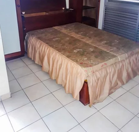 Imagem Apartamento com 04 dormitórios - 200 metros do mar - Pitangueiras.
