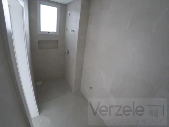 Imagem Apartamento Quadra Mar para Venda em Balneário Camboriú / SC no bairro Centro