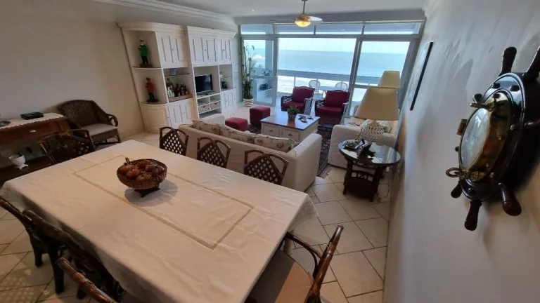 Imagem Apartamento com 3 dormitórios à venda, 190 m² - Pitangueiras - Guarujá/SP