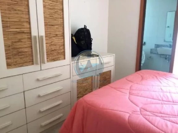 Imagem Luxuoso apartamento à venda em Ubatuba-SP, no bairro Praia Grande, com 5 quartos, 5 suítes, 1 sala, 7 banheiros, 4 vagas de garagem e 330m² de área.