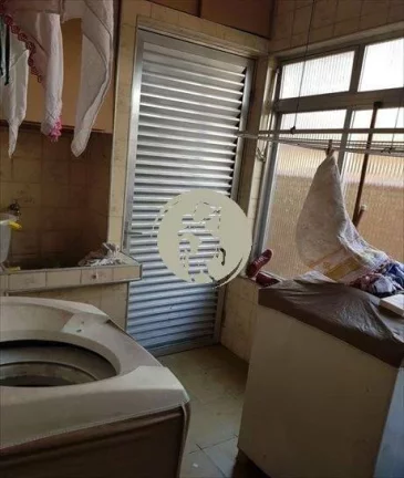 Imagem PARA INVESTIDORES SOBRADO COM EDICULA A VENDA PROXIMO A OSWALDO COCHRANE PRECISA DE COMPLETA MODERNI...