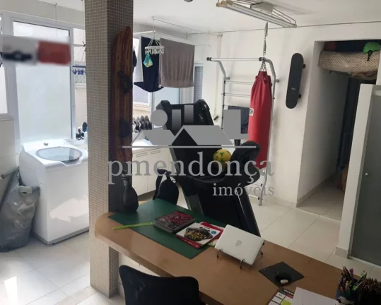 Imagem Lindo apartamento reformado em Predinho charmoso, sem elevador, em uma das ruas mais cobiçadas em P