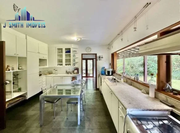 Imagem Casa na Granja Viana. 4 Dorms (2suites) Terreno 1.400m², Piscina,