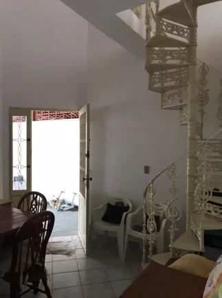 Imagem Sobrado com 4 dormitórios à venda, 505 m² por R$ 450.000,00 - Jardim Portugal - São José dos Campos/SP