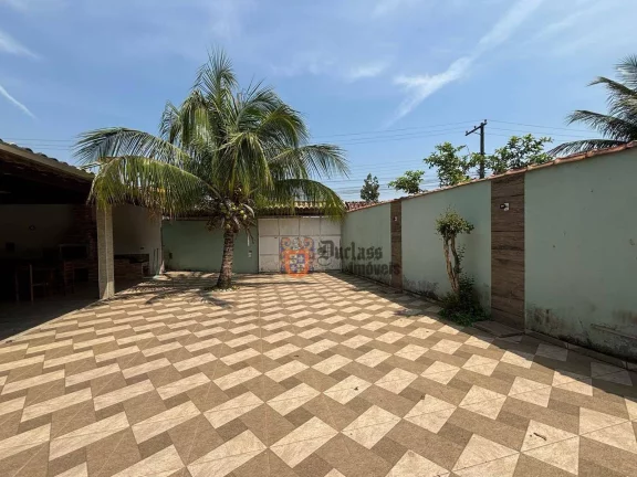 Imagem Sobrado com 3 dormitórios à venda, 182 m² por R$ 800.000 - Pontal de Santa Marina - Caraguatatuba/SP