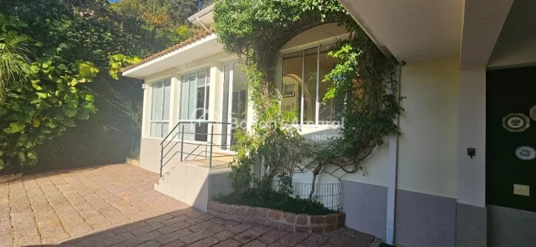 Imagem Linda casa à venda muito bem localizada dentro do condomínio Colinas do Ermitage, a casa conta em ...