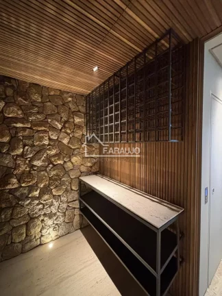 Imagem Casa em Condomínio à venda em Alphaville Nova Esplanada 2 com 677m² 4 suítes, 6 vagas