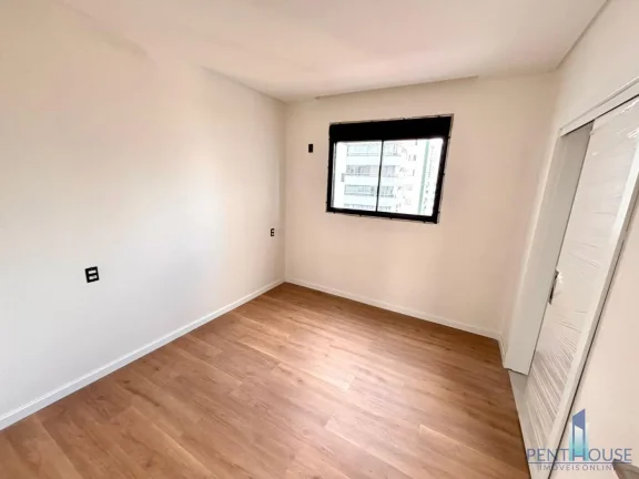 Imagem Apartamento Zona Central para Venda em Balneário Camboriú, CENTRO, 3 dormitórios, 2 suítes, 3 banheiros, 2 vagas