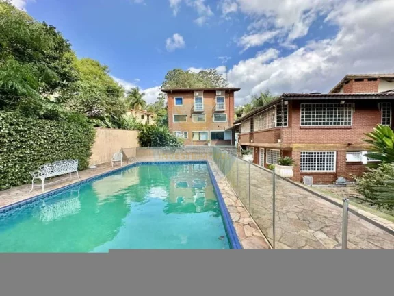 Casa em Condomínio - Aluguel no bairro Granja Viana - Cotia, SP