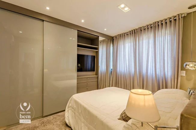 Imagem Apartamento com 3 quartos sendo 1 suíte, com piso laminado, churrasqueira e 2 vagas de garagem à venda por R$ 892.100 - Santo Inácio - Curitiba/PR