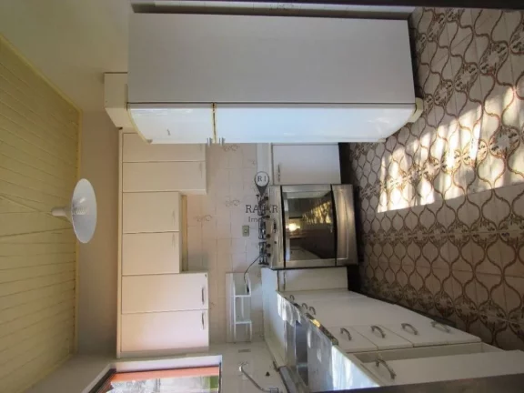 Imagem Casa Residencial/Comercial zoneamento ZR-3, no bairro Rebouças para Venda em Curitiba. CASA localiz... Imagem Casa Residencial/Comercial zoneamento ZR-3, no bairro Rebouças para Venda em Curitiba. CASA localiz...