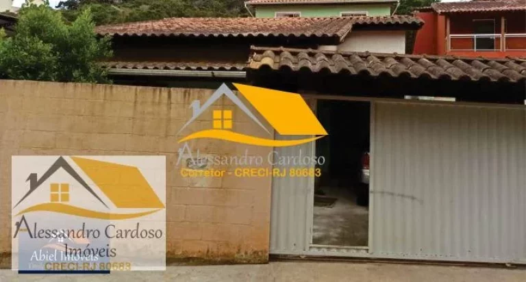 Casa linear de 3 quartos e 1 suíte na Praça da Furunfa