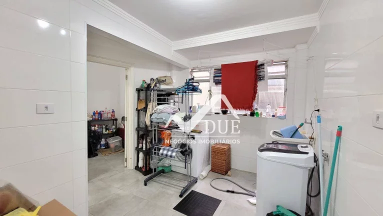 Imagem Apartamento com 2 dormitórios à venda, 113 m² por R$ 690.000,00 - Gonzaga - Santos/SP