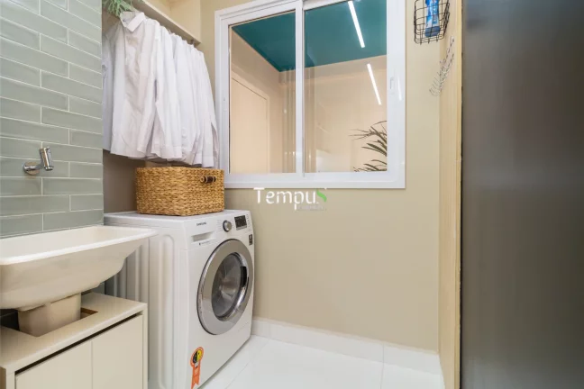 Imagem Porto Ravena - Apartamento com varanda, 2Q e duas vagas de garagem à venda em Goiânia