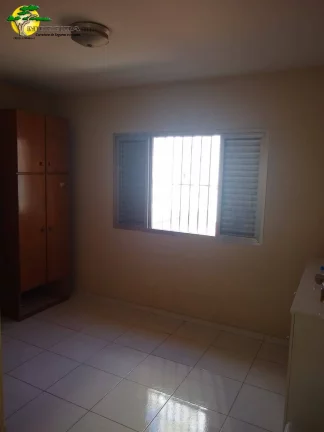 Imagem SOBRADO COM 230M² CONSTRUÍDO EM RUA BEM TRANQUILA