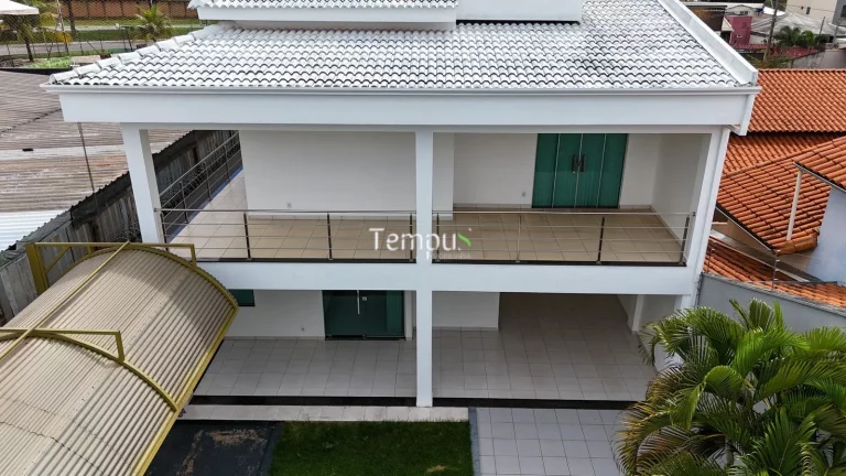Imagem Casa Sobrado em Parque das Amendoeiras, Goiânia/GO