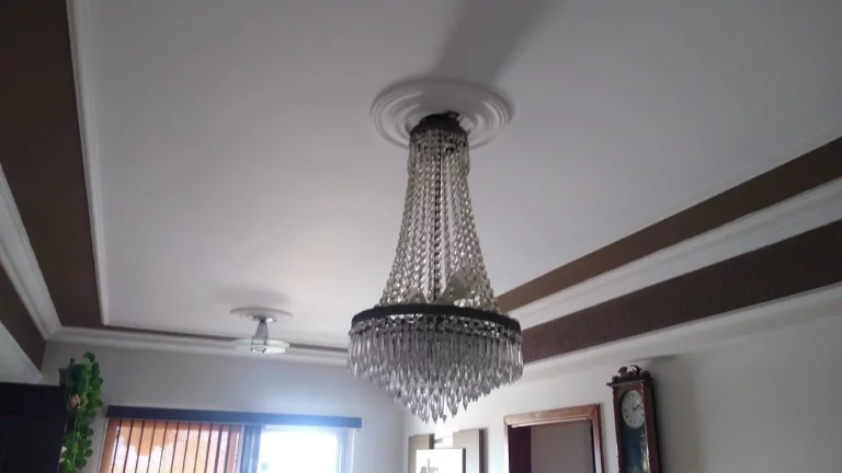 Imagem Ótimo apartamento no centro com 3 quartos, sala 2 ambientes com sacada, cozinha planejada, 1 vaga d...