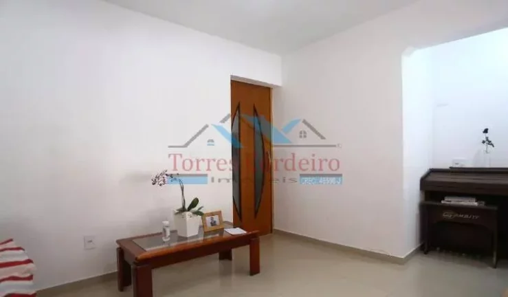 Imagem Sobrado com 3 dorm. + 2 vagas cobertas - Jd. Santos Dumond