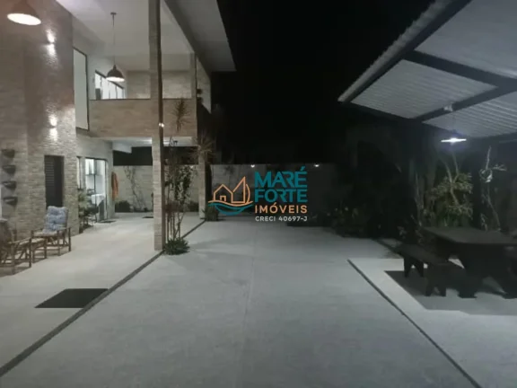 Imagem MARAVILHOSA CASA ASSOBRADA COM 4 DORMITÓRIOS EM CONDOMÍNIO FECHADO!
