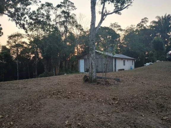 Imagem CHÁCARA LOCALIZADA NO BAIRRO RIO BONITO - TAPIRAÍ - SP