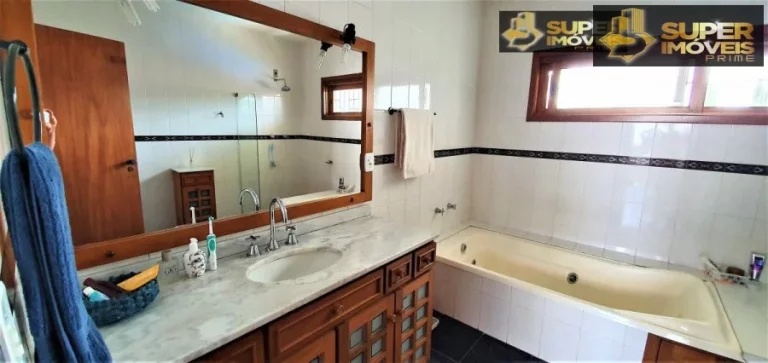 Imagem Casa Alto Padrão para Venda em Areal Pelotas-RS - 2452