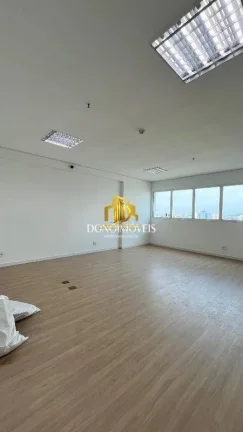 Imagem Invista no seu negócio com esta sala comercial de 39m²! Localizada no edifício mais cobiçado do ...