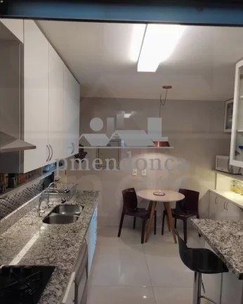 Imagem Apartamento a venda na Vila Madalena com 3 suítes e 3 vagas, 130m²