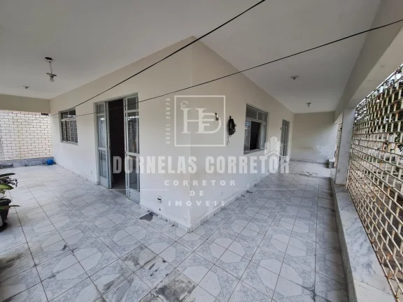 Imagem Casa em Janga Paulista, 3 min. do mar. 5qtos 3sts.3vgs de esquina em oferta