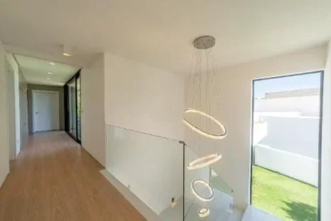 Imagem Casa em Condomínio com 5 dormitórios sendo 4 suites 340m²,