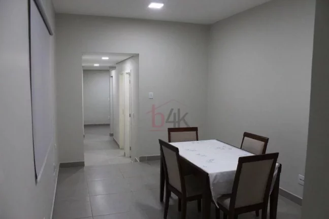 Imagem Sobrado Reformado com 210m² no Campo Belo.