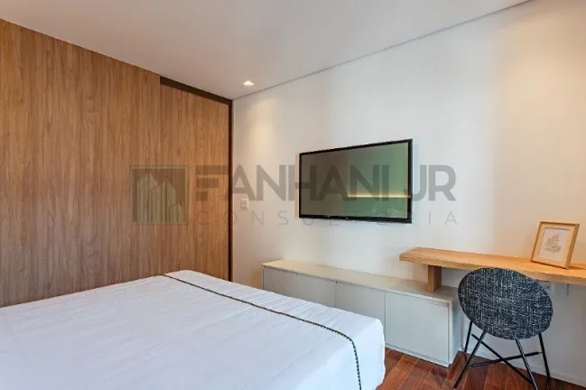 Imagem Imperdível: Apartamento de alto padrão com 3 suítes e 3 vagas no Jardim Paulista, São Paulo - SP! Confira já!