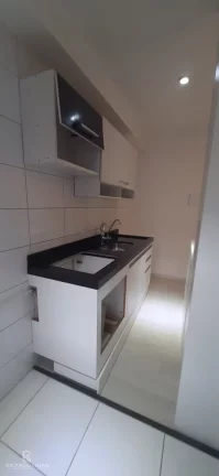 Imagem Apartamento com 2 dormitorios,sala, cozinha, banheiro social e area de serviços - Proximo a Via Anchieta - A VENDA!!!