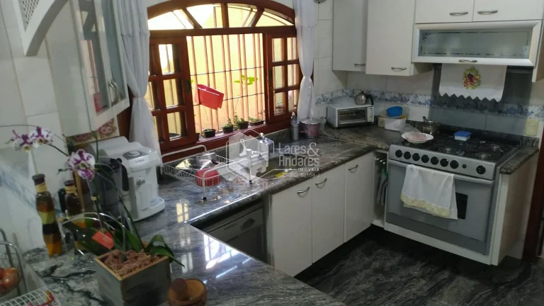 Imagem Sobrado à venda, 300m², 4 dormitórios (sendo 3 suítes) + 1 Dep. Empregada, 4 vagas, Churrasqueira- Vila Isolina Mazzei, São Paulo, SP