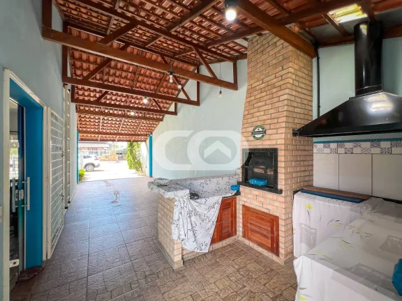 Imagem Casa com piscina | Salinas | Bal. Barra do Sul