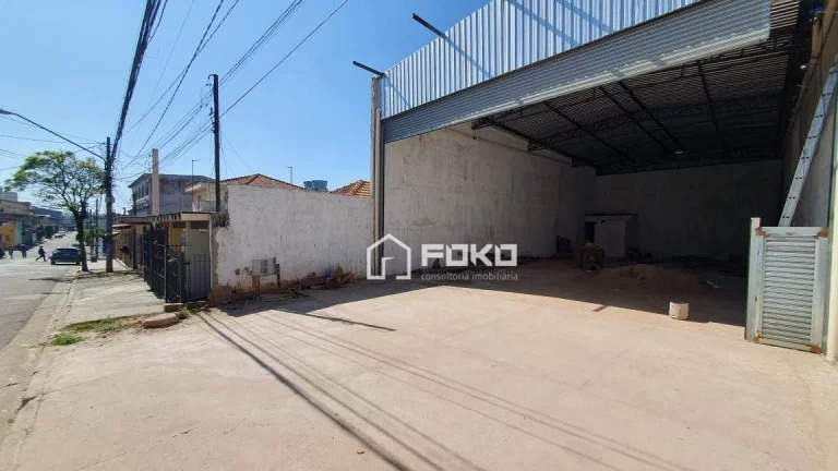 Imagem Galpão, 250 m² - venda por R$ 750.000,00 ou aluguel por R$ 7.000,00/mês - Jardim Santa Bárbara - Guarulhos/SP