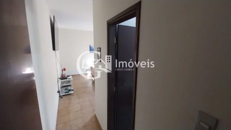 Imagem Casa à venda em Campo Grande-MS, 3 quartos, 1 suíte, 4 vagas de garagem na Vila Taquarussu - Imperdível!