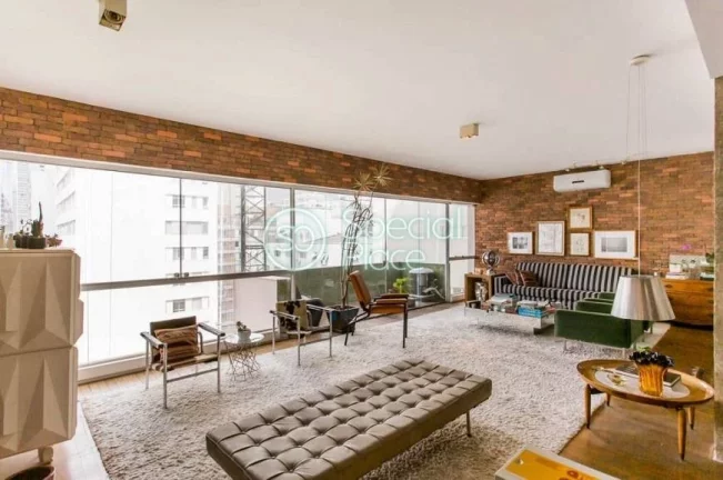 Imagem Excelente apartamento com 208m² no Jardim América. Amplo e ensolarado living com varanda, 03 dormi...