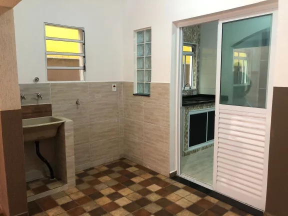 Imagem Sobrado com 3 dormitórios para alugar, 180 m² por R$ 5.120,00/mês - Cidade São Jorge - Santo André/SP
