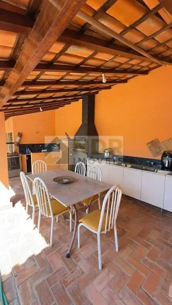 Imagem Excelente Casa com área gourmet e piscina aquecida